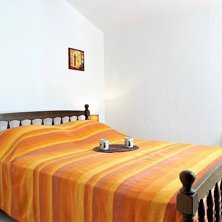 Charmant T2 Avec Terrasse, Piscine Et Parking - 4 Couchages - - Fr-1-251-524 Le Lavandou