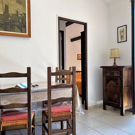 Apartment Charmant T2 Avec Terrasse, Piscine Et Parking - 4 Couchages - - Fr-1-251-524